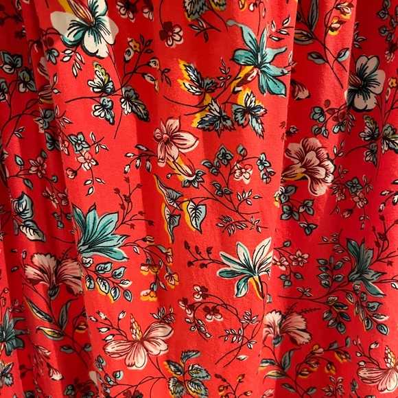Girls Gap red floral one should dress. Size Large - Picture 3 of 4